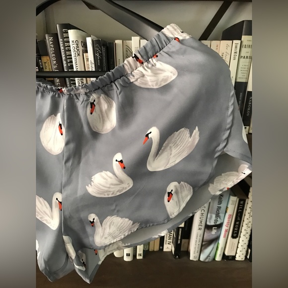 NWOT Shady Lady Grey Swan Camisole Top (S)  and Short (M) Sleep - Lounge Set S/M - Picture 14 of 16